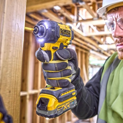 Dewalt DCF870E2T 18v Brushlses Hydraulic Impact Driver Kit With 2 x 1.7ah Batteries