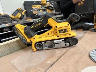 Dewalt 18v XR 75mm Belt Sander - Bare Unit in Tstak