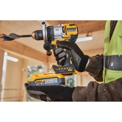 Dewalt 18V XR Brushless Premium Hammer Drill Driver